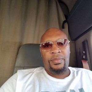 Meet your Posher, Larry